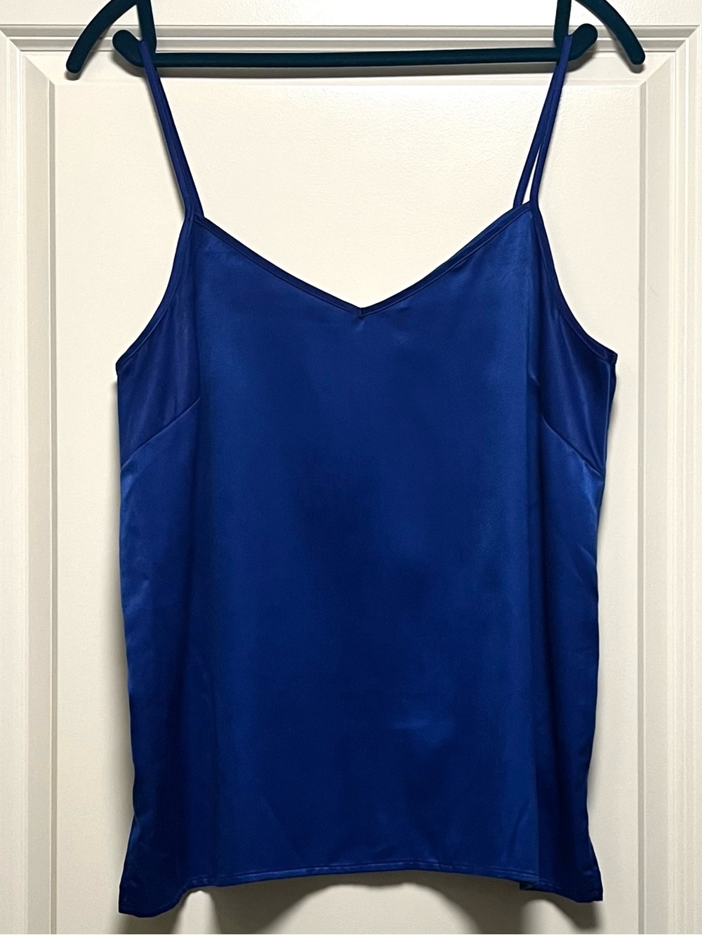 EUC The Limited V Neck Cami Lightweight Luxe Velvety Soft Tank Royal Blue M